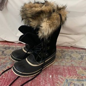 Sorel Joan of Arctic boot in black